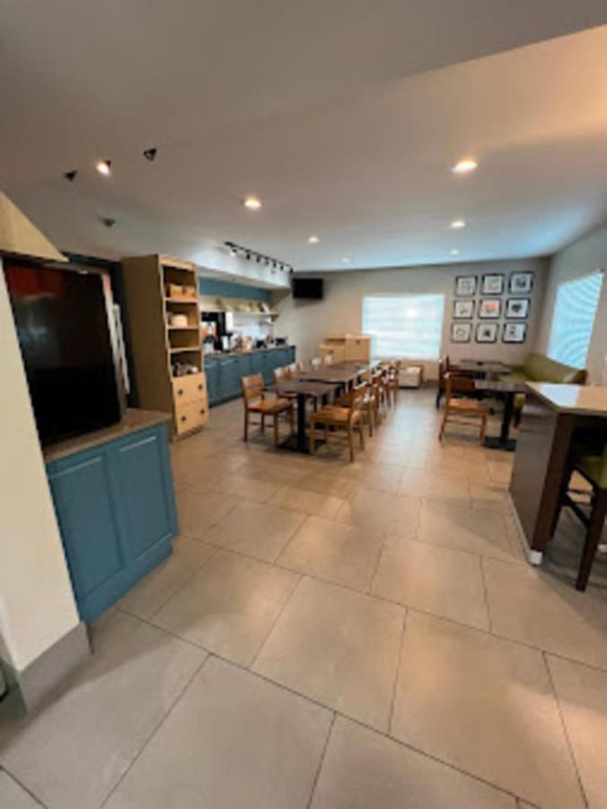 Radiant Inn And Suites Мерфрисборо Экстерьер фото