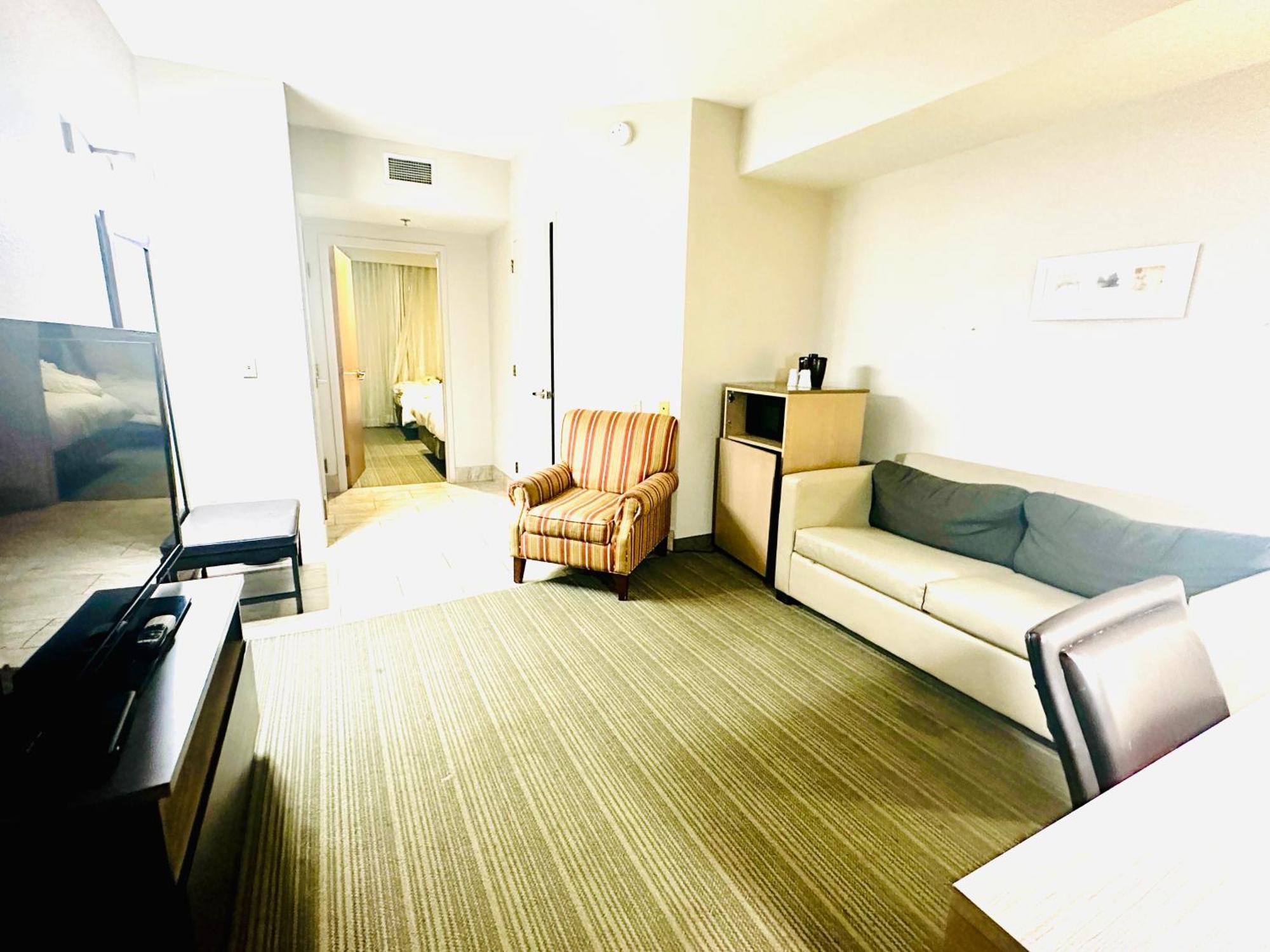 Radiant Inn And Suites Мерфрисборо Экстерьер фото